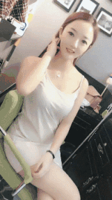 【趣囧时间】最萌娃表演 惆怅的人生需要思考